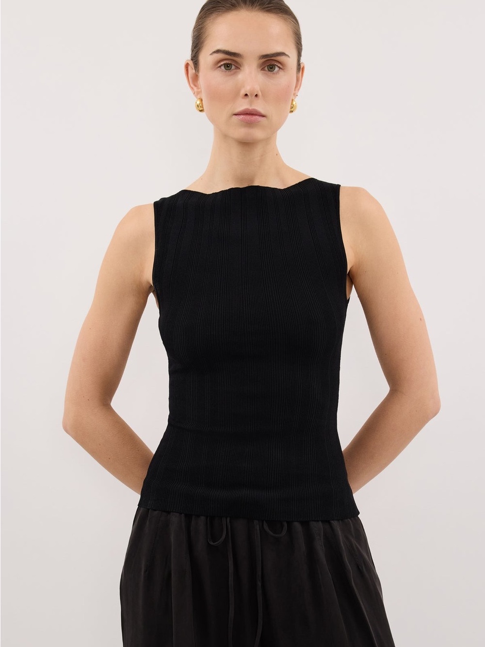 DISSH Sleeveless Black Ribbed Knit Top - Women